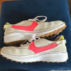 Nike waffle debut sneaker